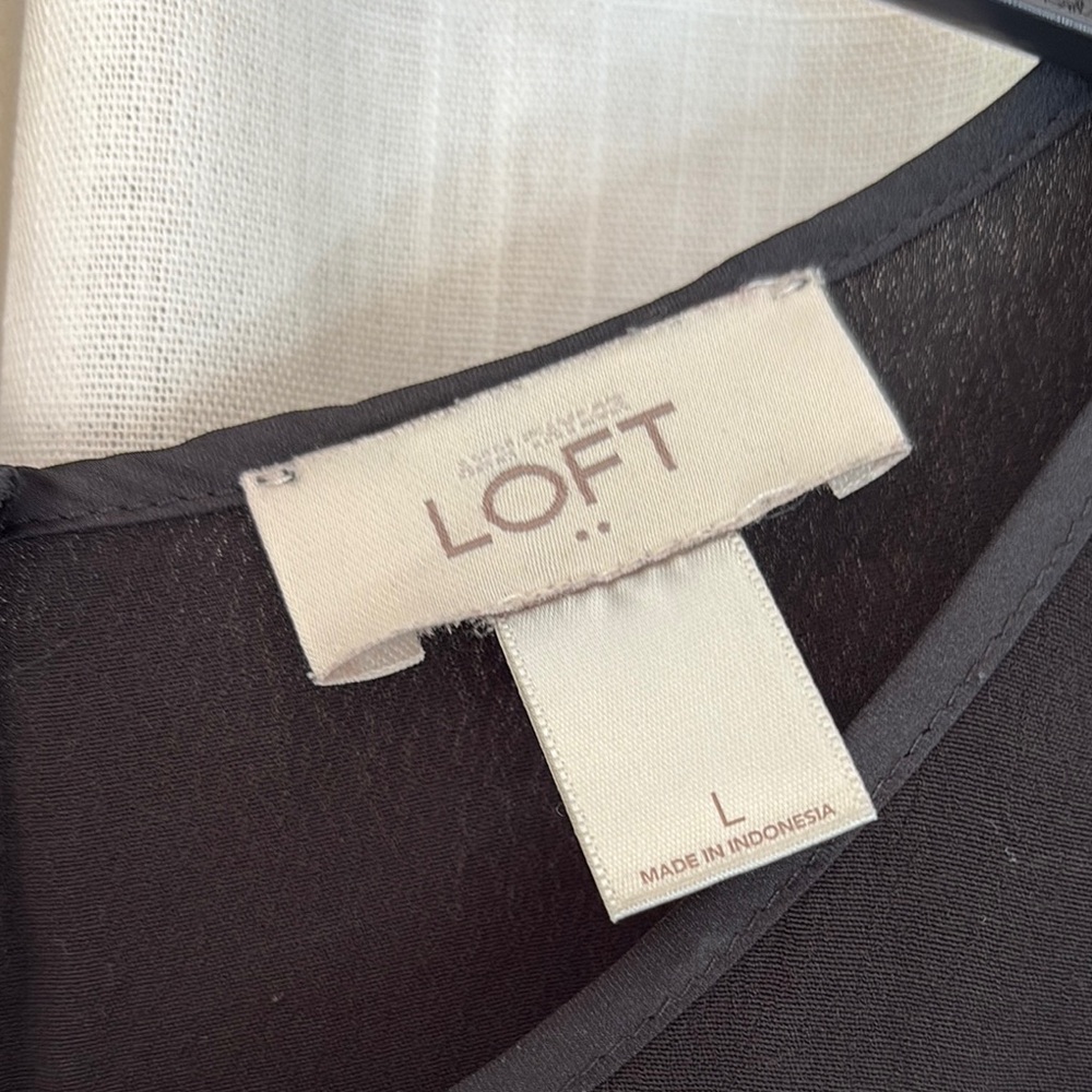 Loft Black Sleeveless Tank Top - Picture 3 of 6